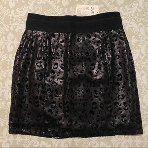 Guess: leopard sequin skirt